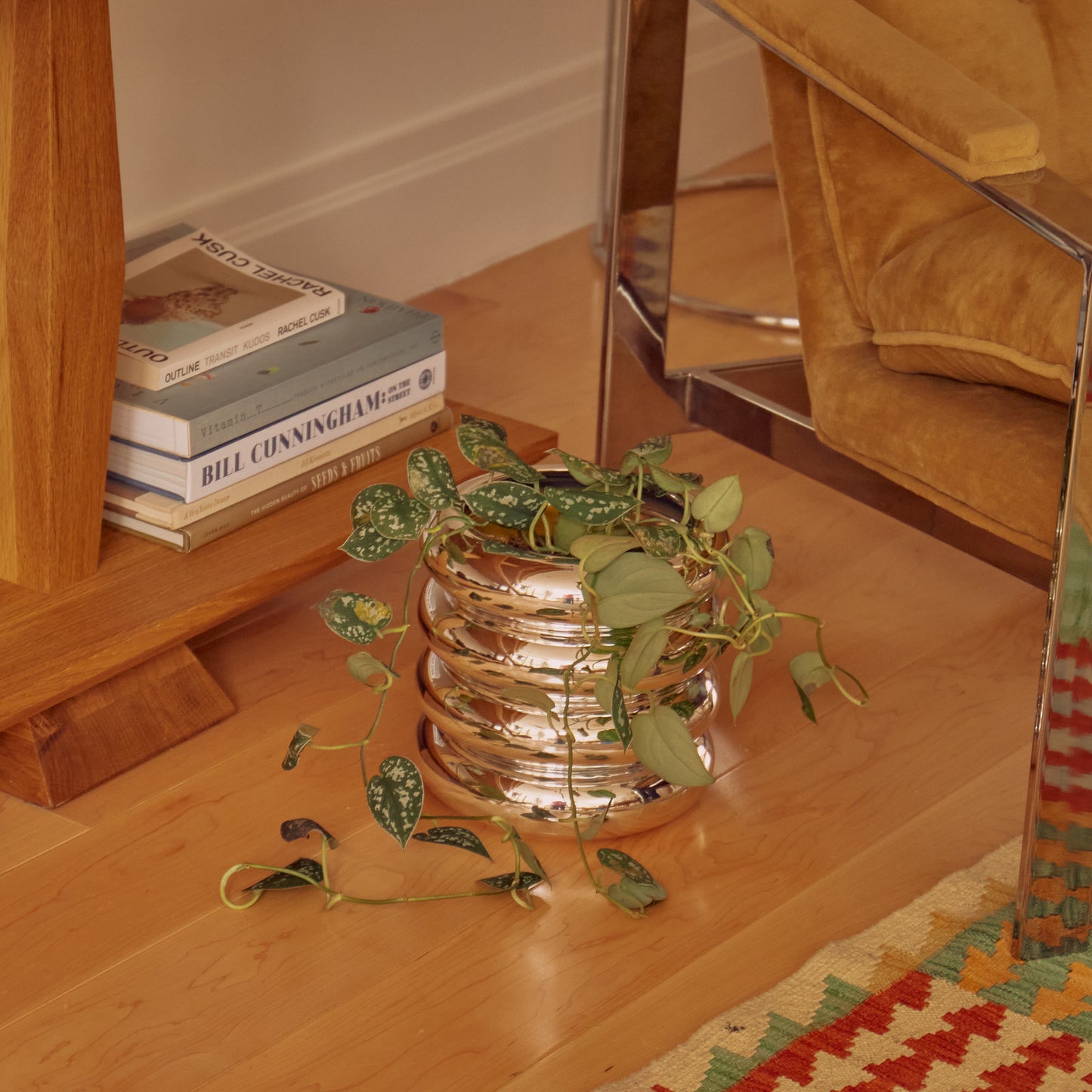 Layers of Stoneware Pots – Metal