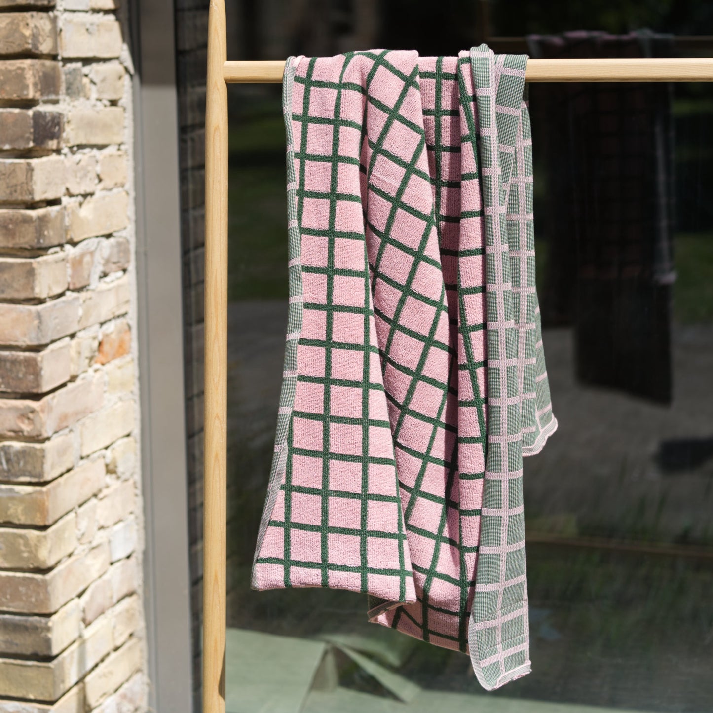 Brick pattern organic cotton bath towel